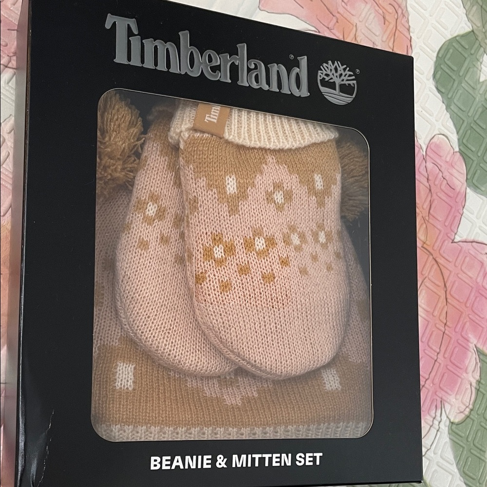 $58 msrp NWT Timberland infants Pink and Brown Beanie & Mitten Set